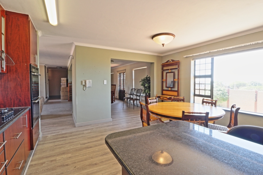 4 Bedroom Property for Sale in Reebok Western Cape